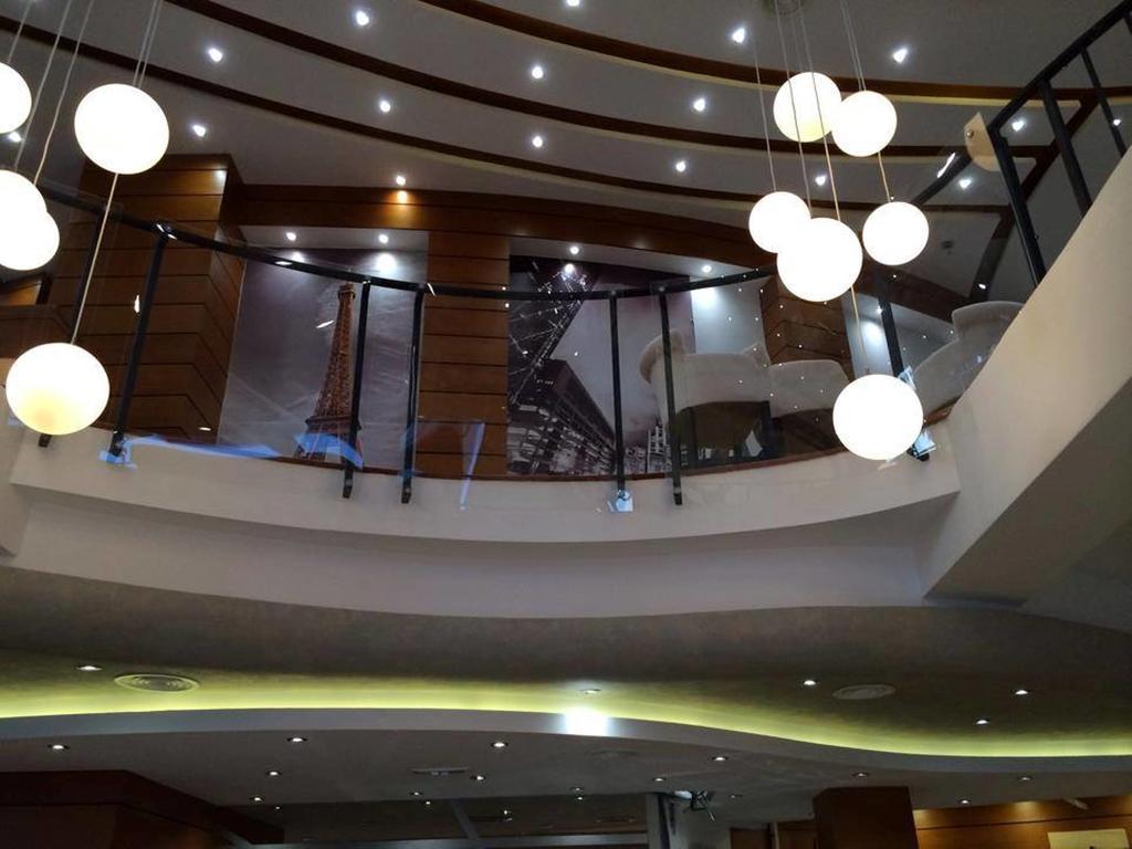 Hotel Cruiser ウルツィニ エクステリア 写真